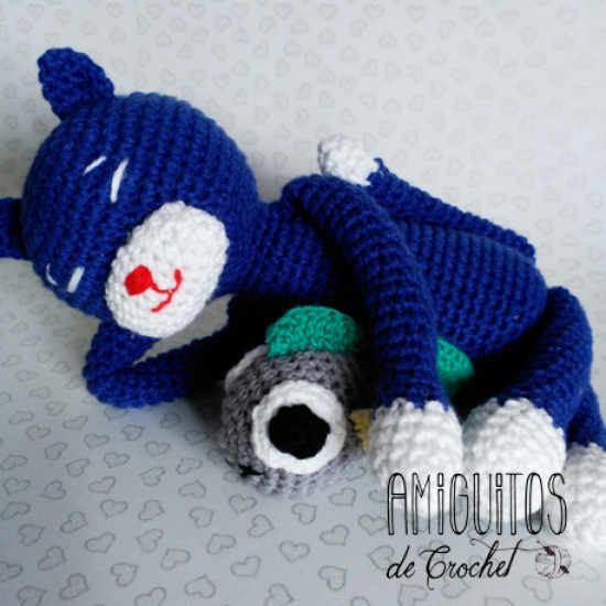 Gatito Amineko 3, Amiguitos de crochet